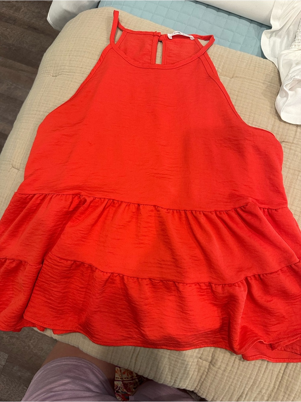 Sleeveless Ruffle-Hem Women's Top M